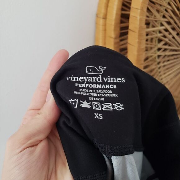 Vineyard Vines Performance Cropped Whale Tail Leggings XS - Picture 4 of 8